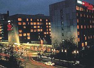 Holiday Inn Munich-Schwabing Munique Exterior foto